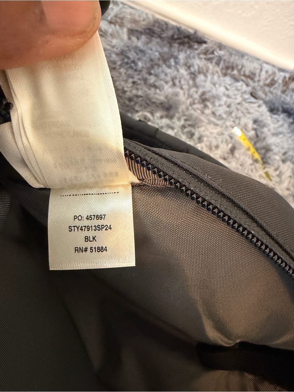 Patagonia Refugio Daypack 26L Black Backpack 2024 Laptop Bag Hiking STY47913 - Picture 9 of 11